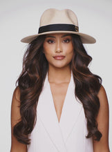 Sombrero de Paja de Lujo Crema con Cinta Beige