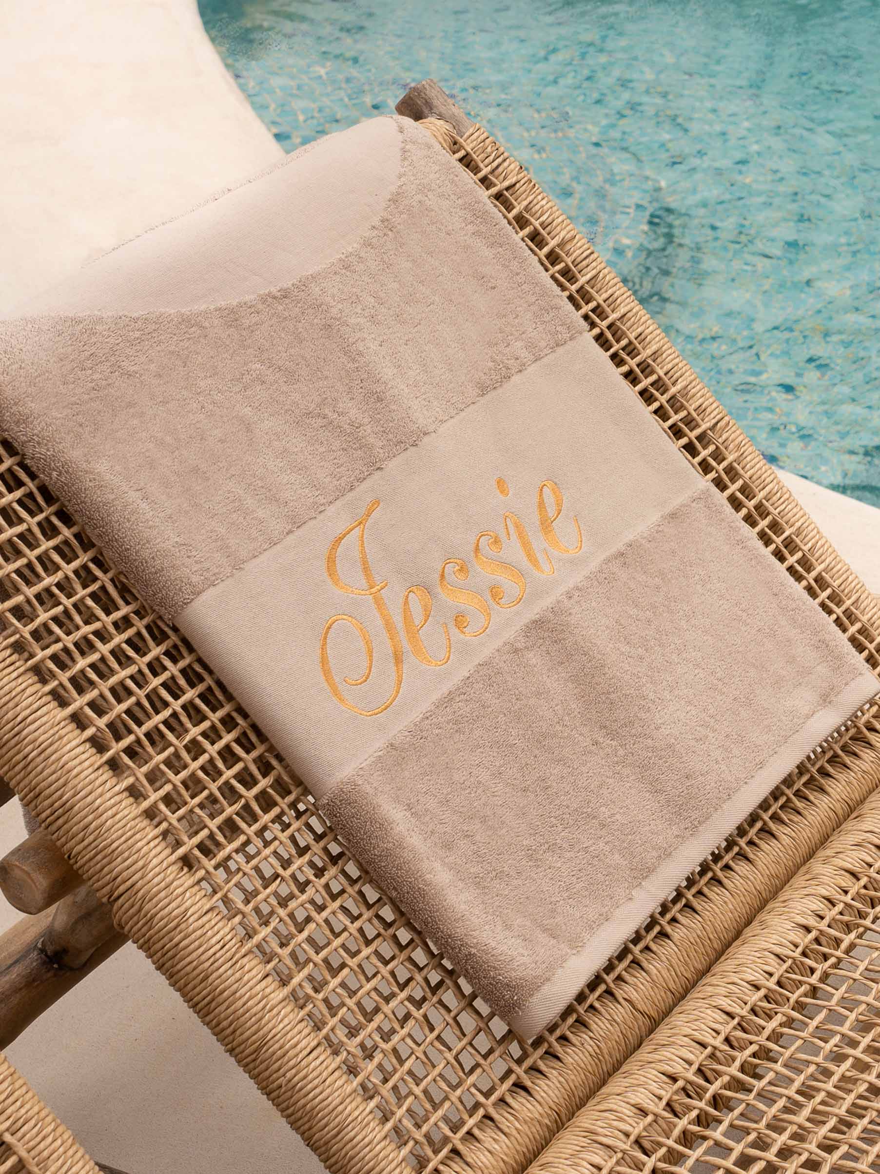 Taupe towels discount